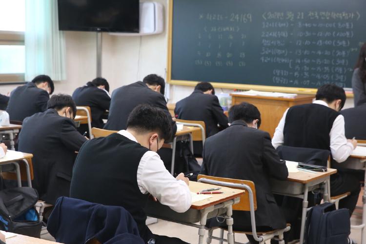 고교학점제 수강신청, 내 인생 첫 선택이 이렇게 달라질 수 있다고?