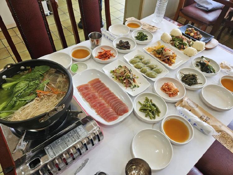 유원재 근처 맛집, 현지인도 몰래 찾는 비밀 맛집은 어디일까