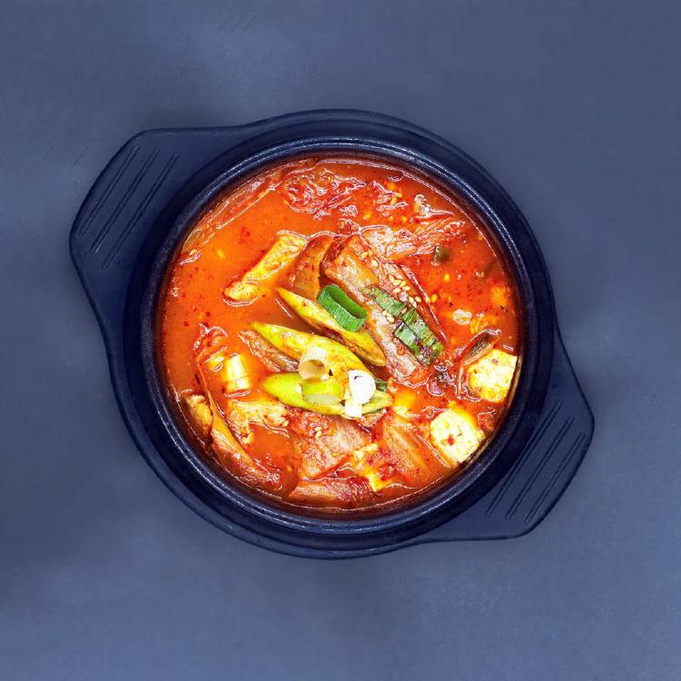 봄동김치찌개, 겨울 입맛 되찾은 비밀 무기