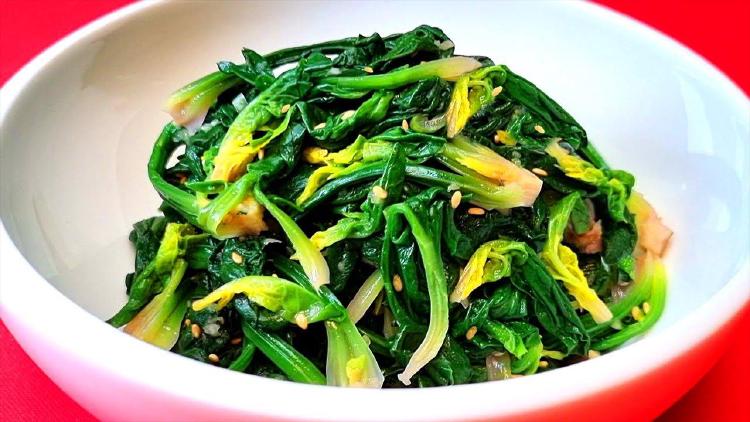 시금치무침 황금레시피, 30초 데치기만 제대로 알면 반찬 맛집 변신